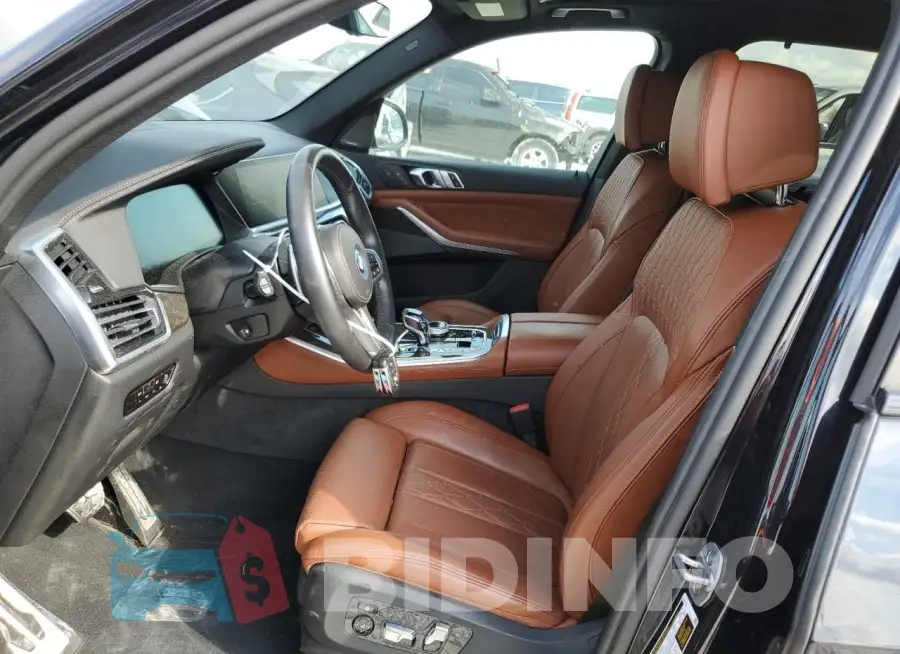 5UXTA6C05P9N47813 Photo# 7