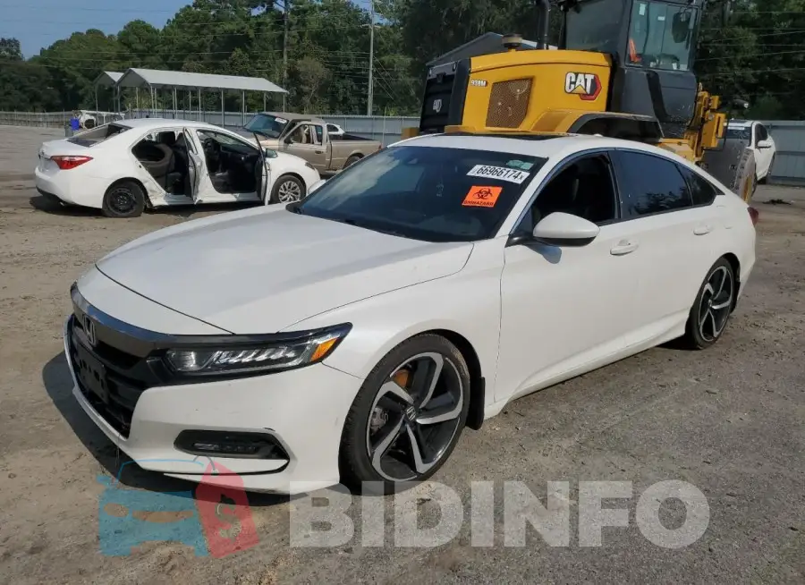 1HGCV2F33JA052814 Photo# 1