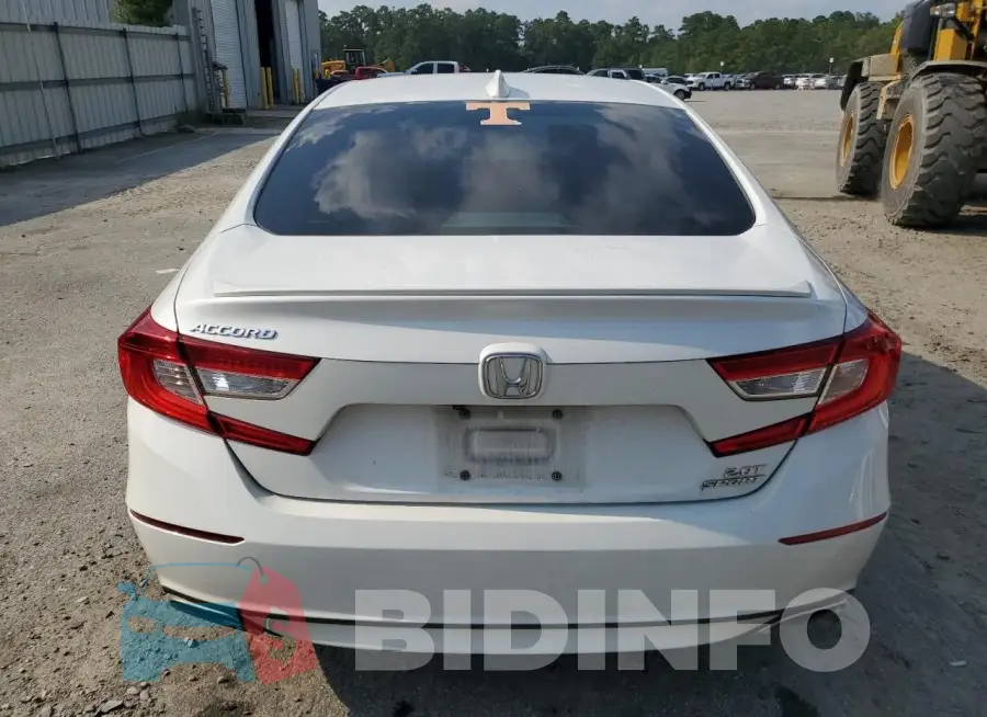 1HGCV2F33JA052814 Photo# 6