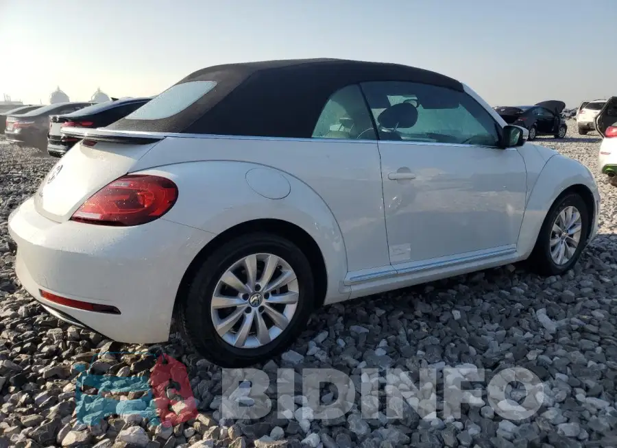 3VW5DAAT1KM511187 Photo# 3