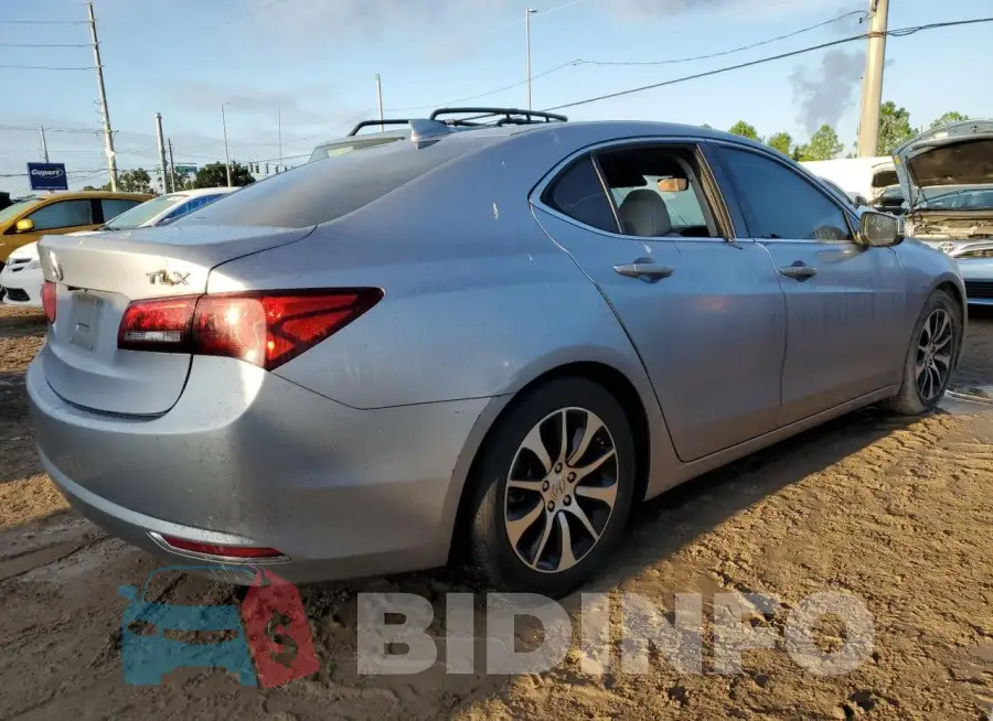 19UUB1F54FA009499 Photo# 4
