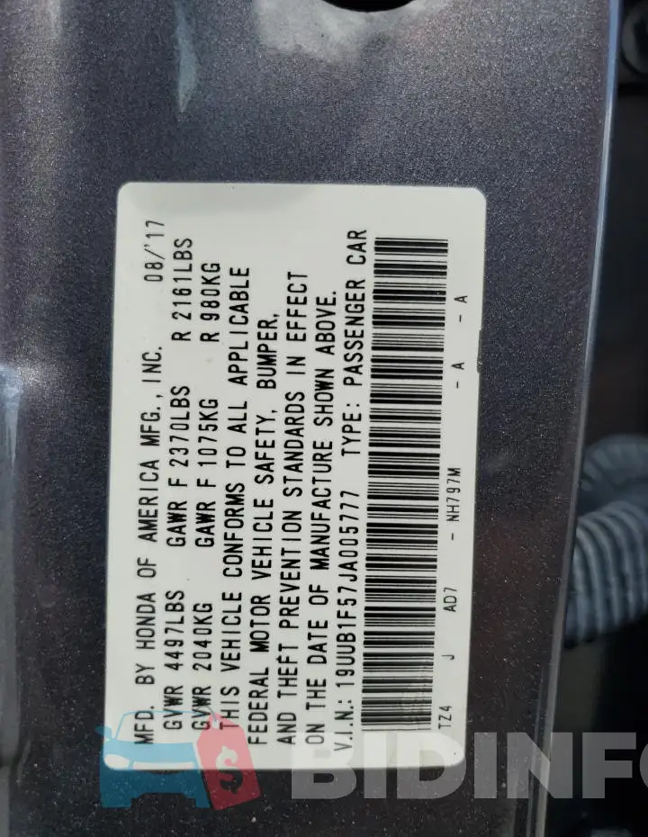 19UUB1F57JA005777 Photo# 12