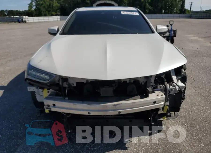 19UUB2F32KA010150 Photo# 5