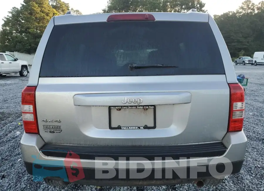 1C4NJRBB2HD142277 Photo# 6