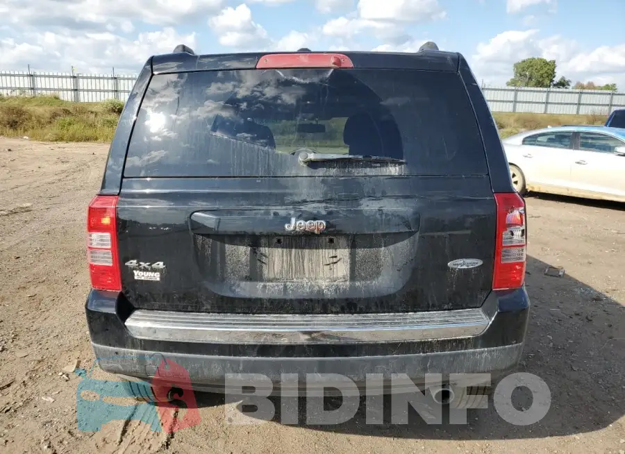 1C4NJRFB8GD557614 Photo# 6