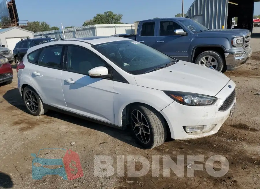 1FADP3M23HL248804 Photo# 4