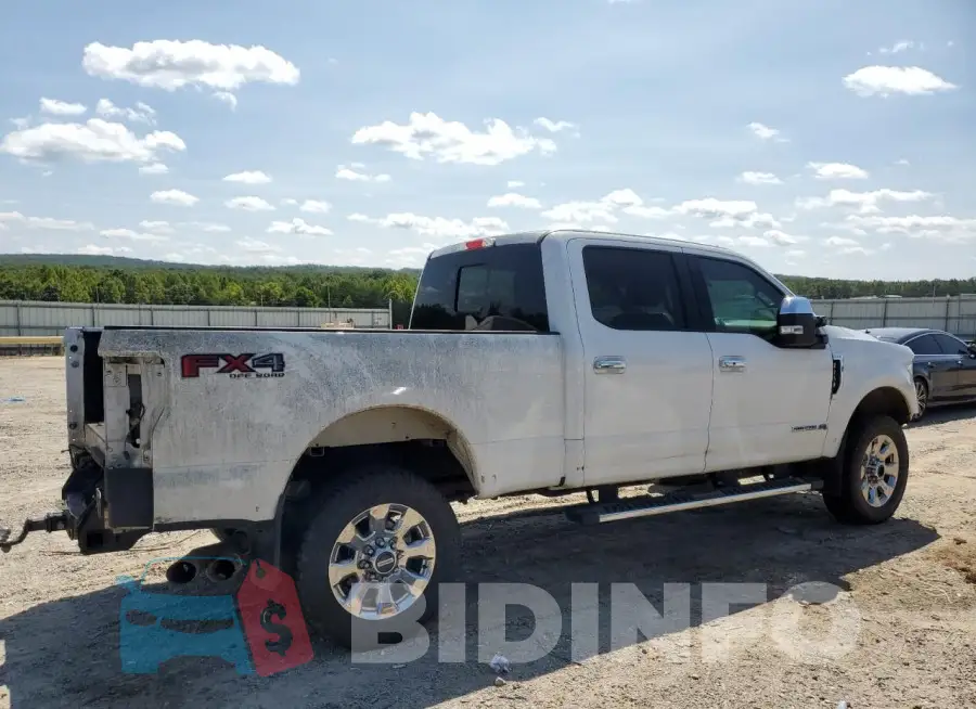 1FT7W2BT8JEB63757 Photo# 3