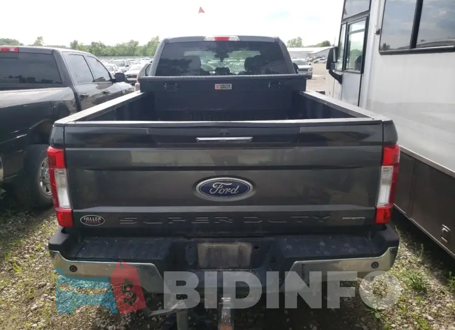 1FT8W3B61HEF32876 Photo# 6