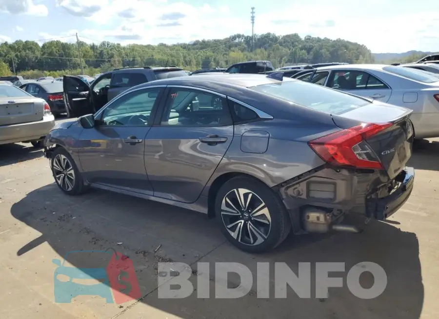 19XFC1F70HE019937 Photo# 2