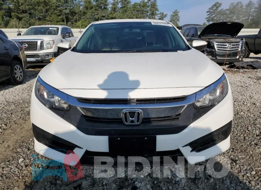 19XFC2F53HE212927 Photo# 5