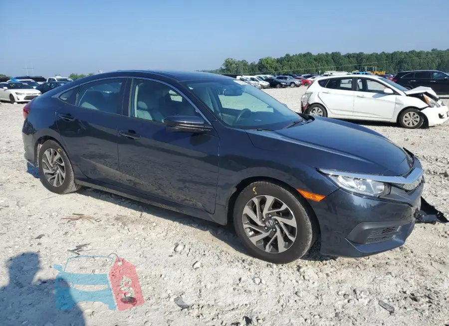 19XFC2F72HE201855 Photo# 4