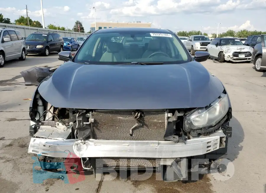 19XFC2F79HE022762 Photo# 5