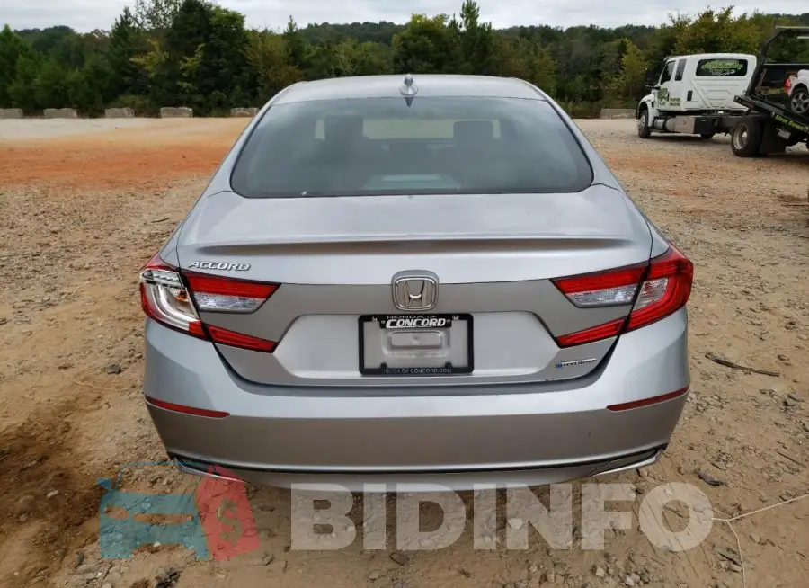 1HGCV3F42JA010696 Photo# 6