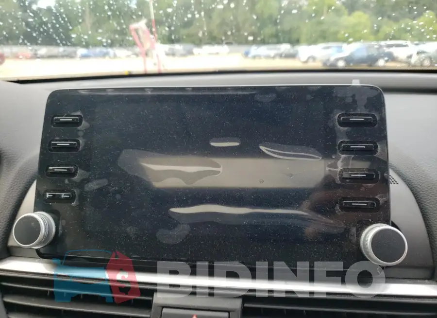 1HGCV3F52KA000146 Photo# 9