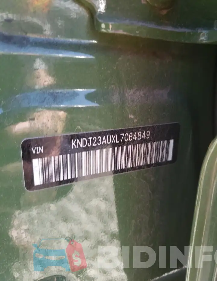 KNDJ23AUXL7064849 Photo# 14