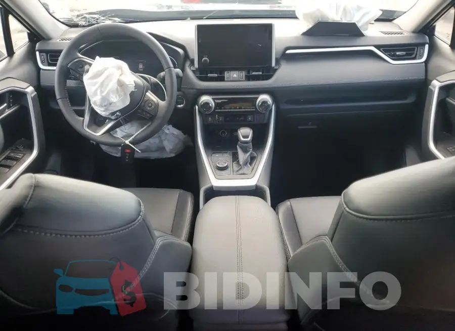 4T3B6RFV3RU145833 Photo# 8