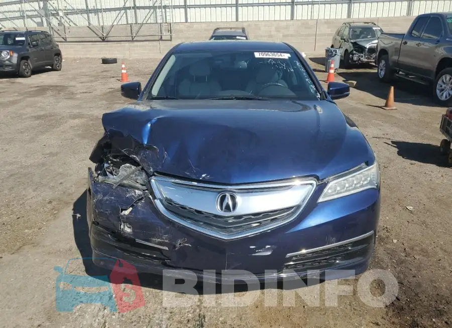 19UUB1F32HA003721 Photo# 5