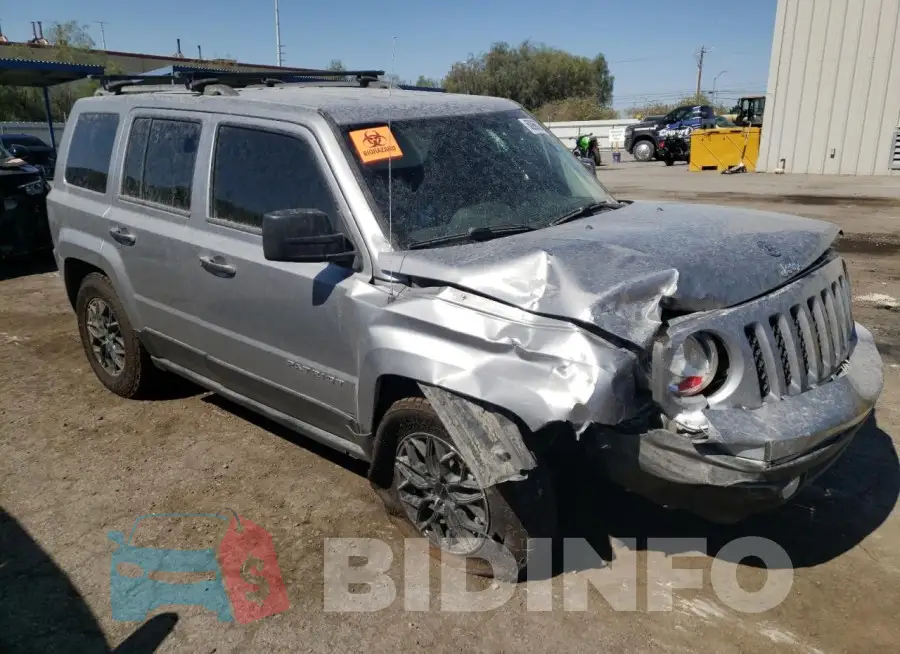 1C4NJPBB1HD157373 Photo# 4