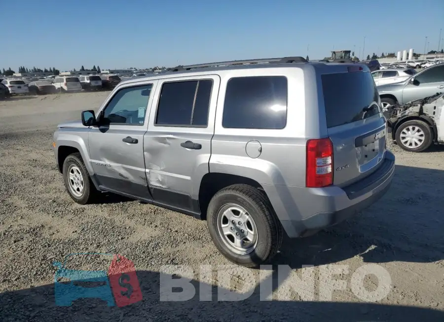 1C4NJRBB8GD695336 Photo# 2