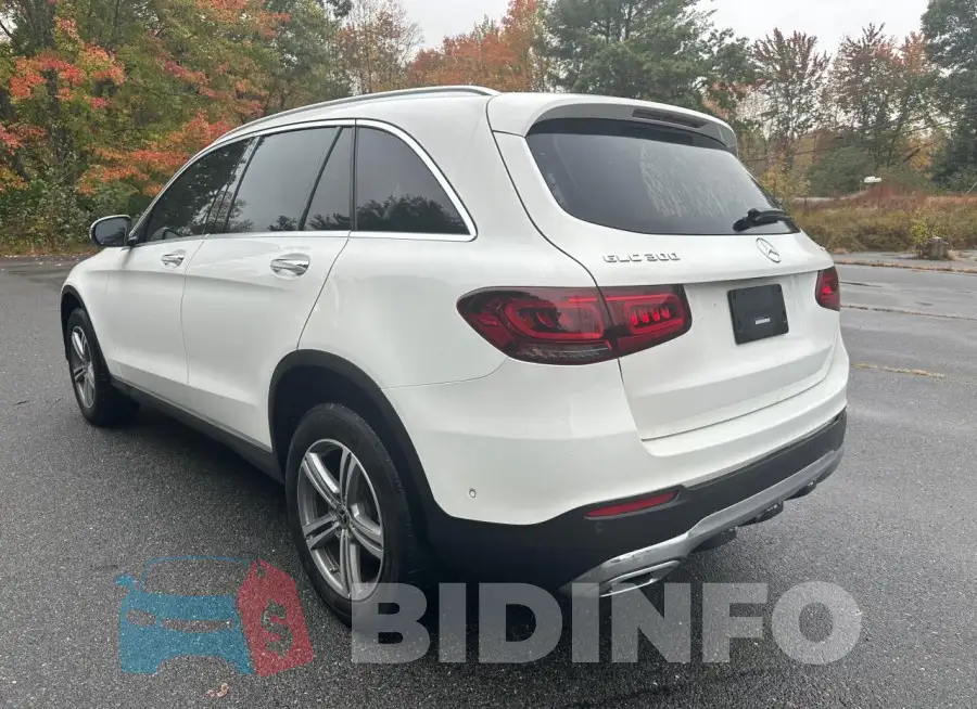 W1N0G8EB5NV331471 Photo# 3