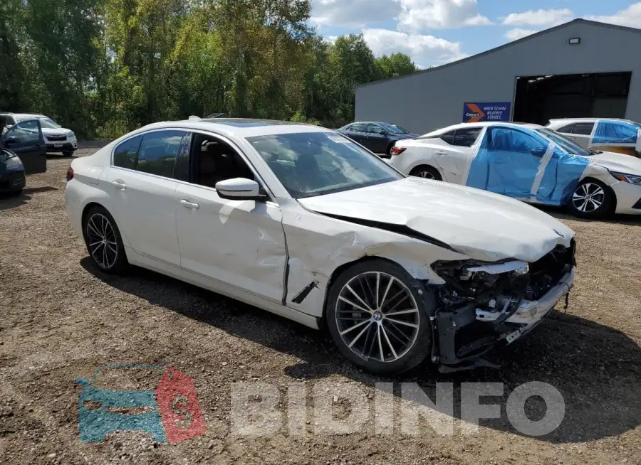 WBA13BJ01MCG81991 Photo# 4