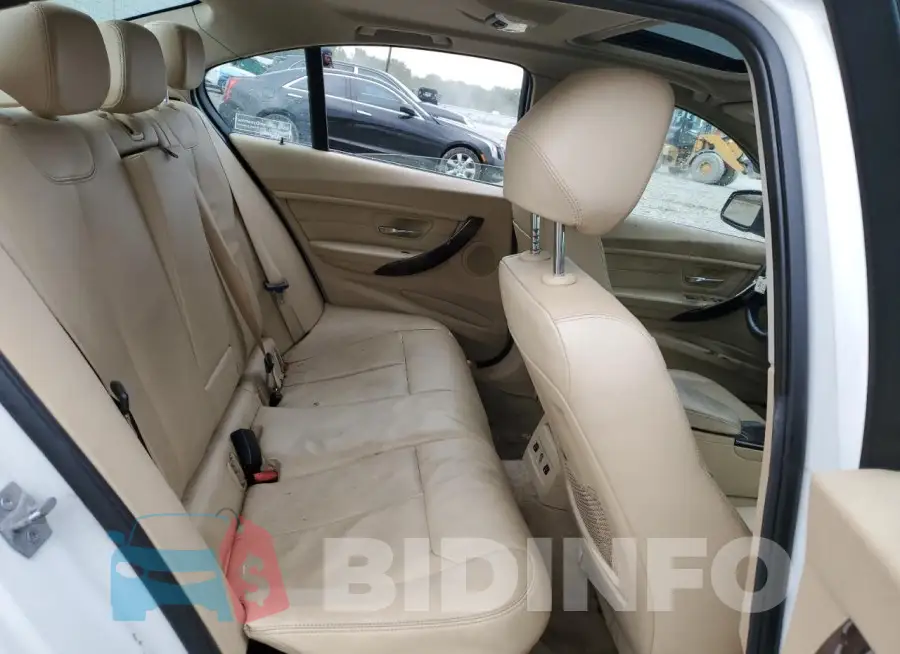 WBA3B5G57FNS12926 Photo# 10