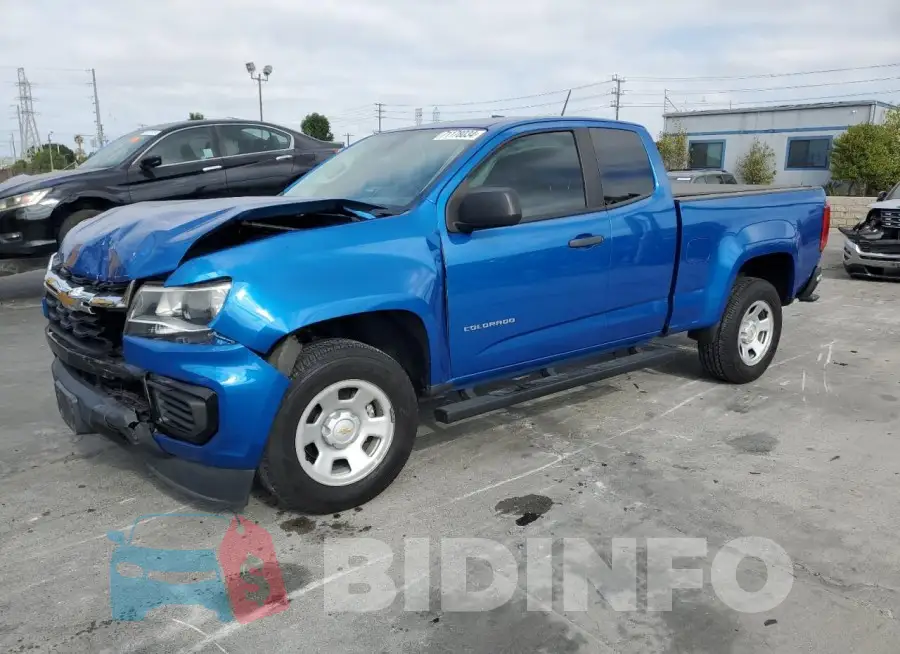1GCHSBEA3M1168354 Photo# 1