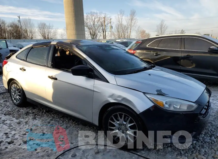 1FADP3E21GL237524 Photo# 4