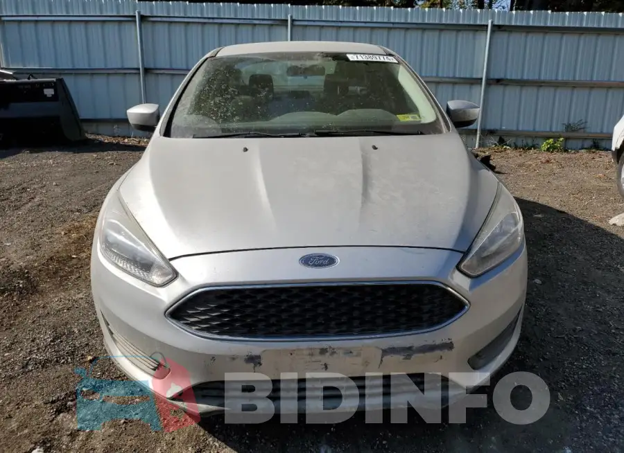 1FADP3F22JL263944 Photo# 5