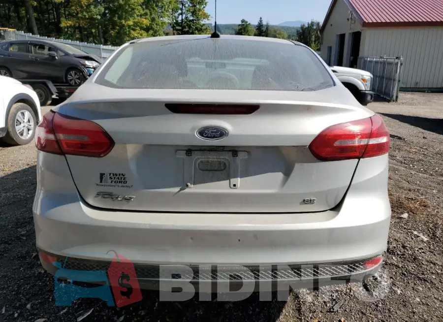 1FADP3F22JL263944 Photo# 6