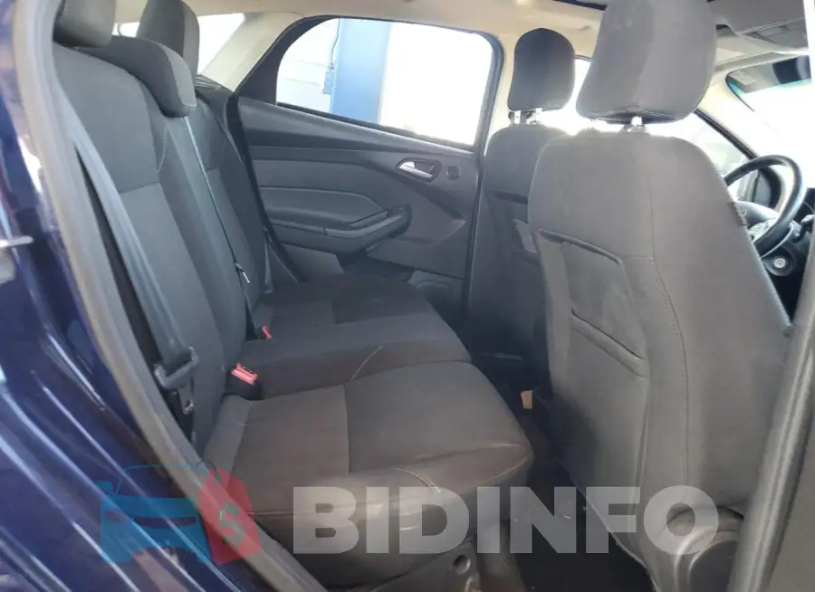 1FADP3M23HL214815 Photo# 10