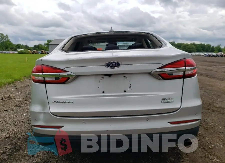 3FA6P0CD7KR261218 Photo# 6