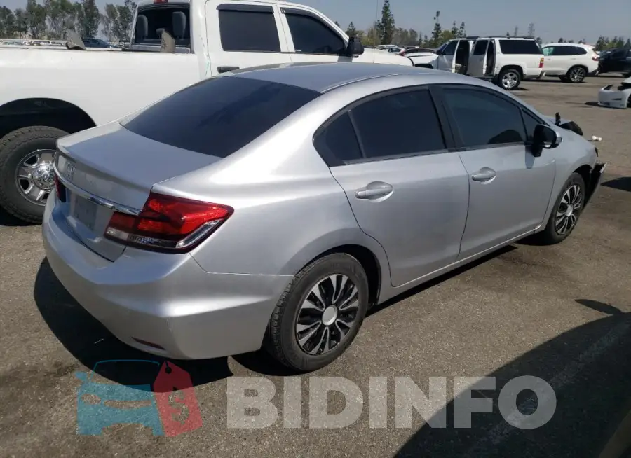 19XFB2F50FE268775 Photo# 3