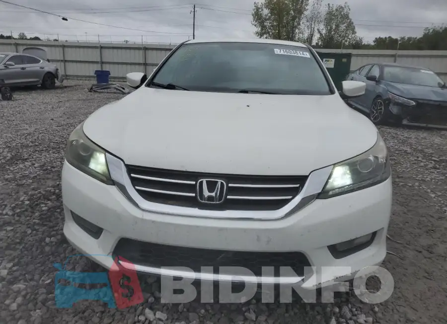 1HGCR2F59FA155474 Photo# 5