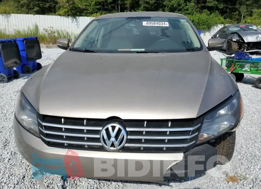 1VWCM7A32FC025702 Photo# 5