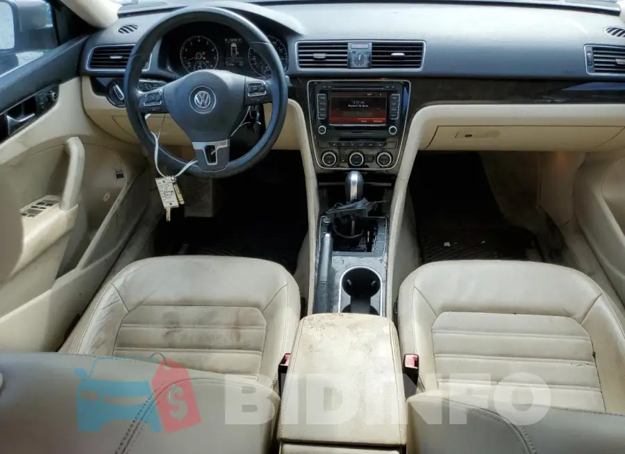 1VWCM7A32FC025702 Photo# 8