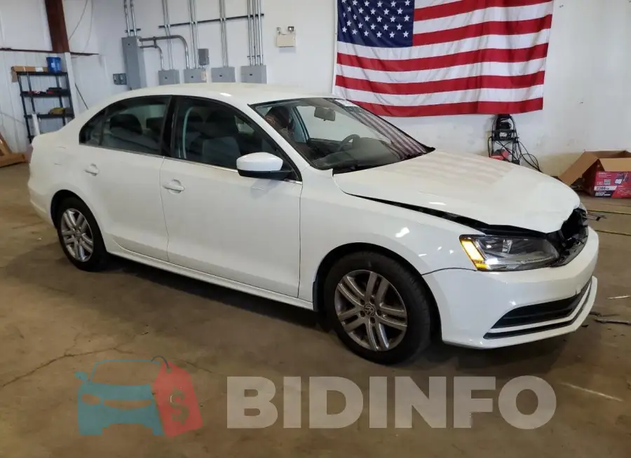 3VW2B7AJ6HM241523 Photo# 4