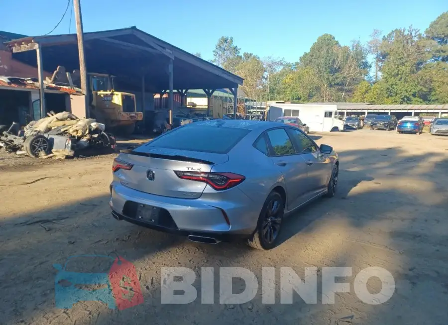 19UUB6F50MA007498 Photo# 4