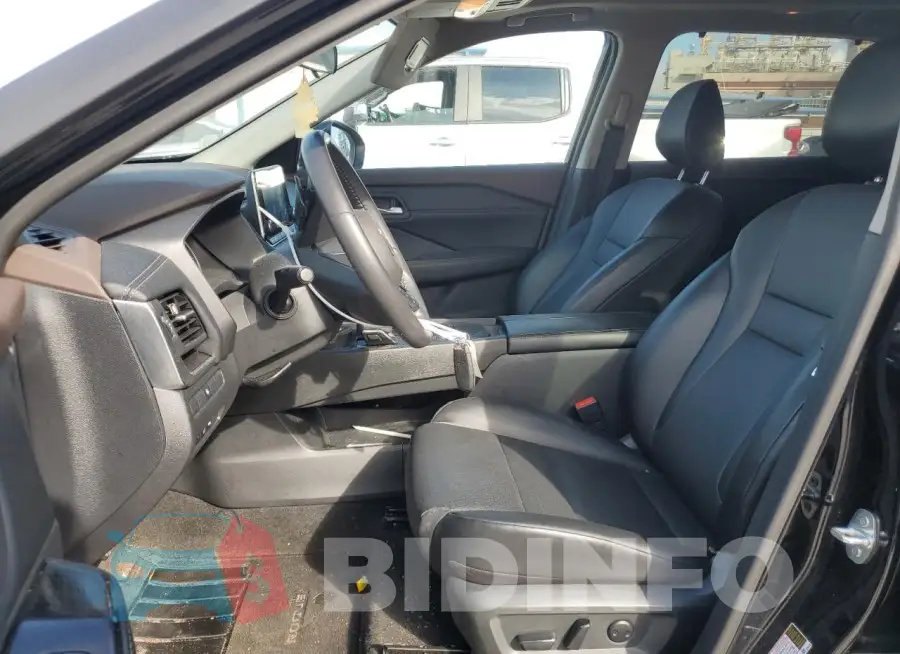 5N1BT3BA8PC902245 Photo# 7
