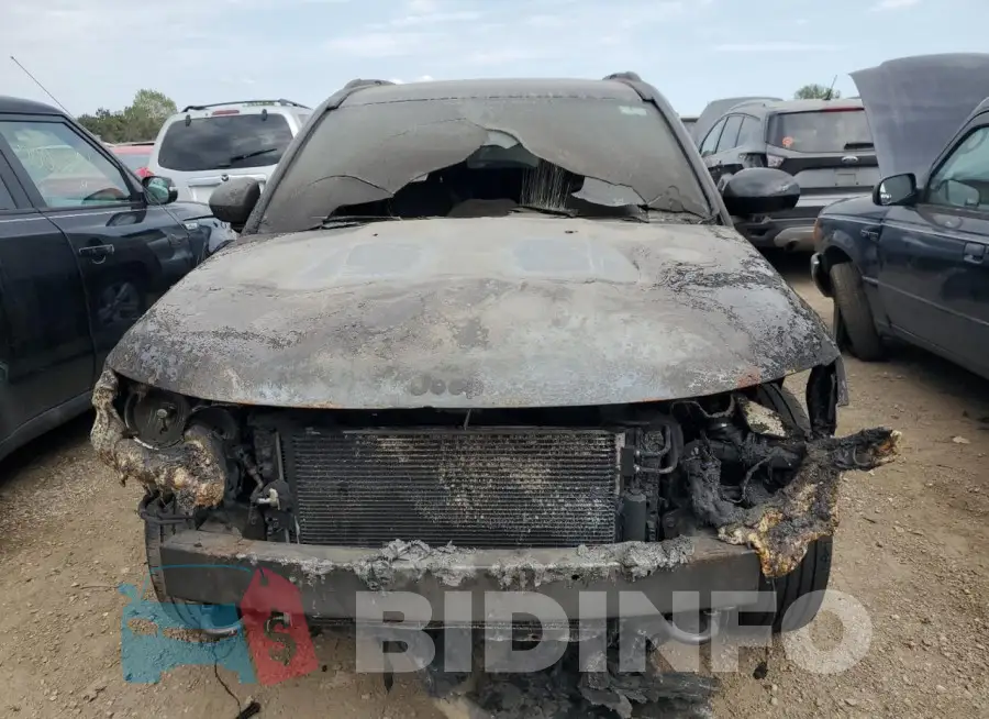 1C4NJDEB6FD151799 Photo# 5