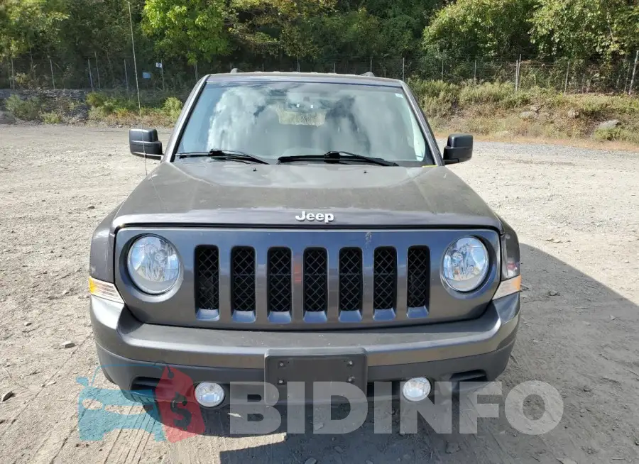 1C4NJRFB8FD270661 Photo# 5