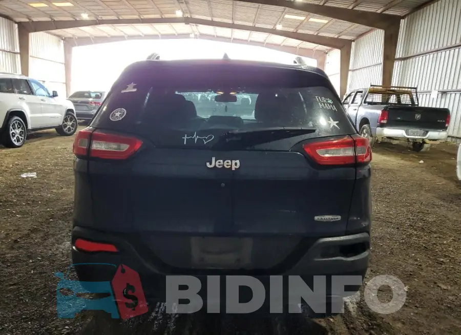 1C4PJLCBXFW660773 Photo# 6