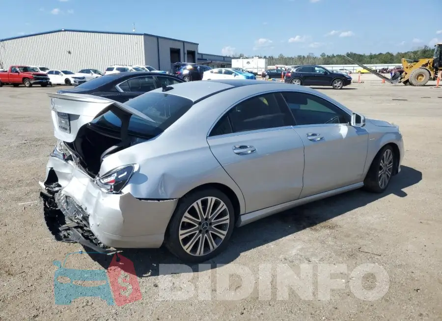 WDDSJ4EB2JN541147 Photo# 3
