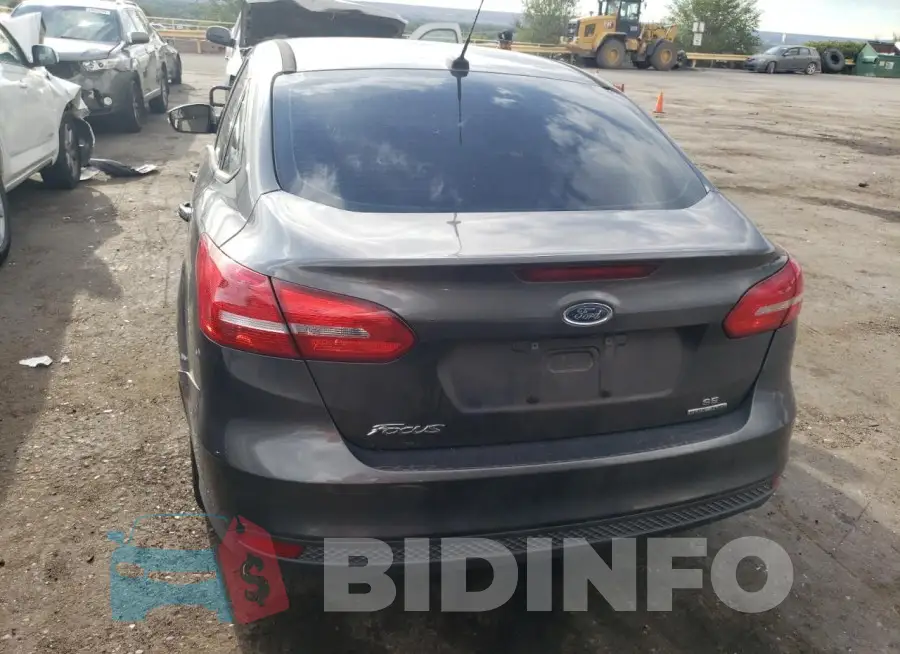 1FADP3F24FL330471 Photo# 6