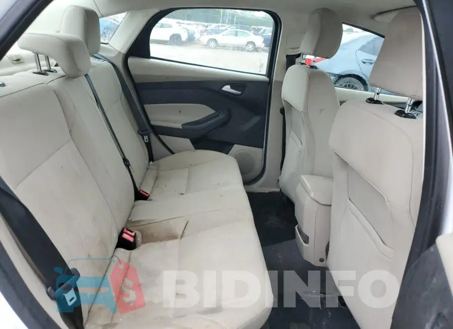 1FADP3F28HL201992 Photo# 10