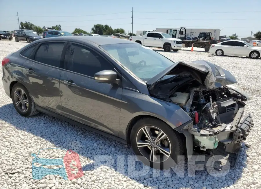 1FADP3FE4GL252656 Photo# 4