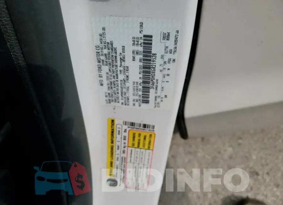 3FA6P0HDXGR219528 Photo# 13