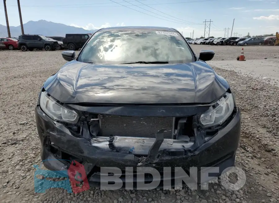 19XFC2F56JE015949 Photo# 5