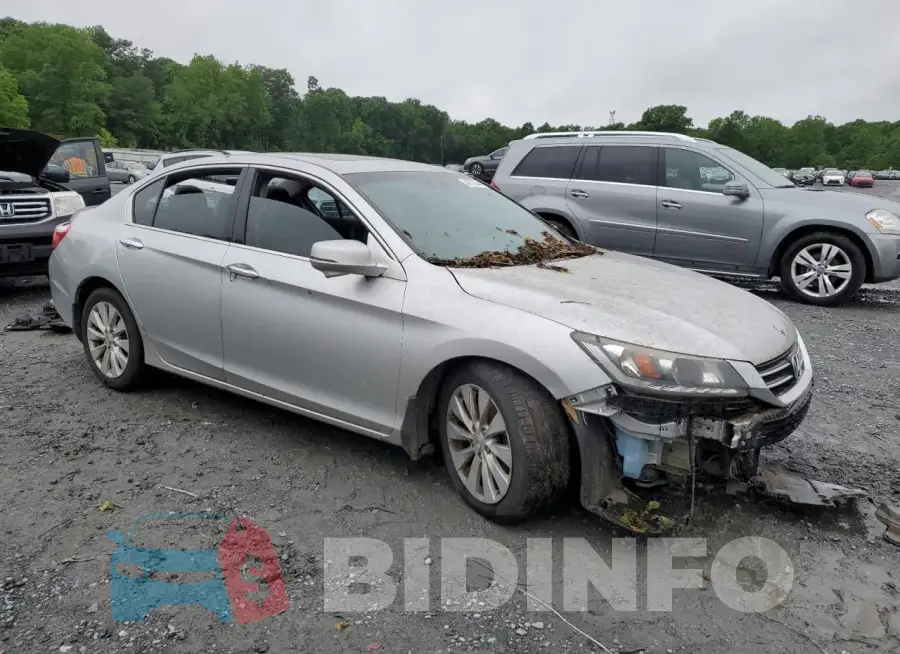 1HGCR3F83FA025433 Photo# 4
