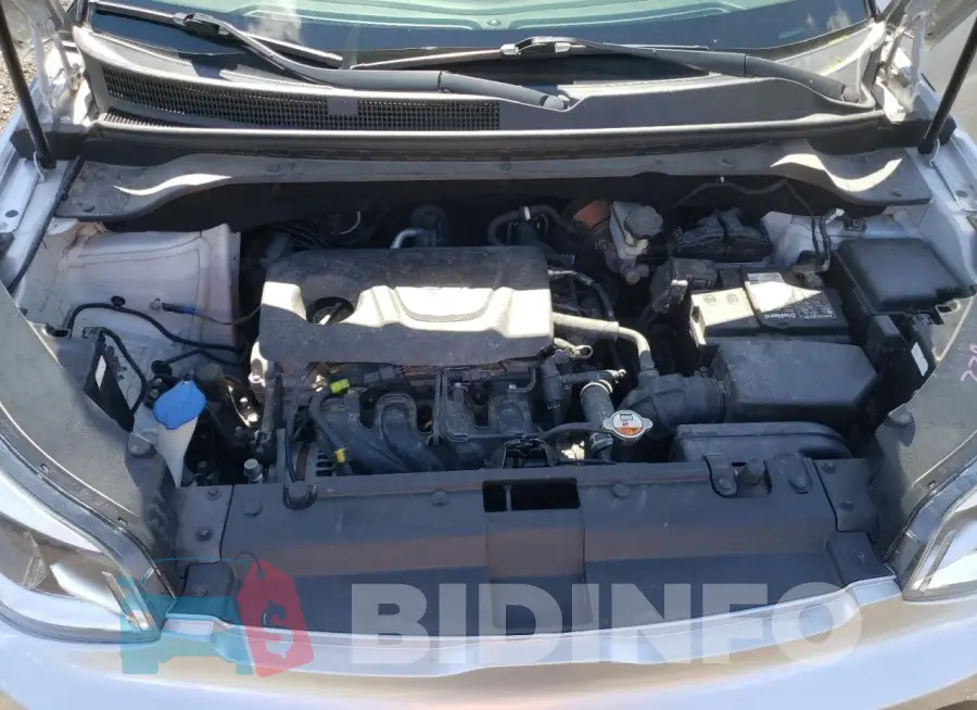 KNDJN2A20J7567142 Photo# 11
